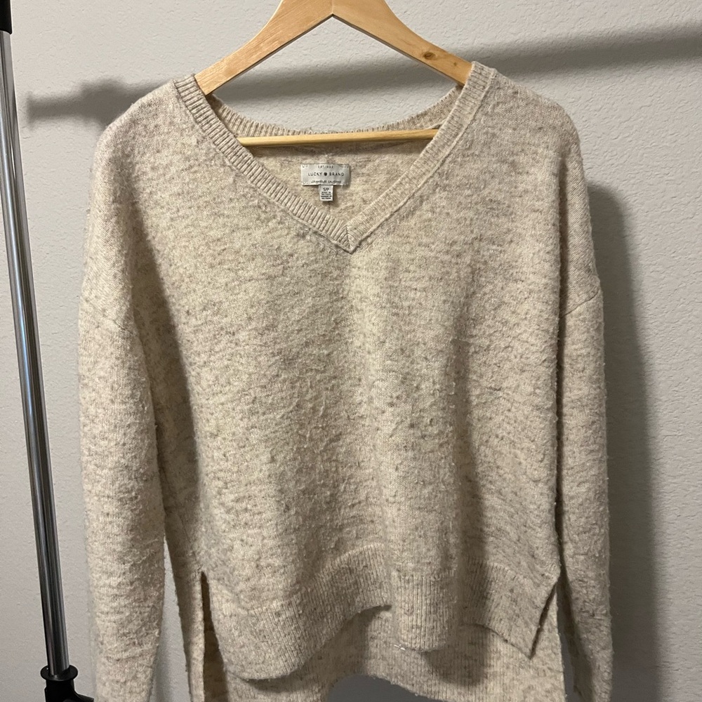 Women's Lucky Brand V-Neck Sweater - Cream